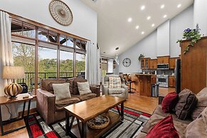 Penthouse Eagle View for 12!