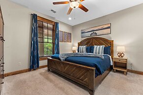 Penthouse Eagle View for 12!