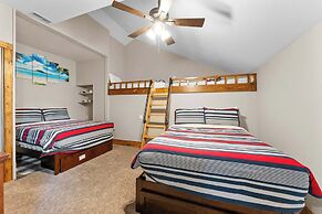 Penthouse Eagle View for 12!