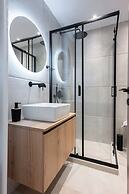 Stylish 2BR flat near hospital & metro