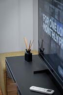 Stylish 2BR flat near hospital & metro