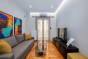 Stylish 2BR flat near hospital & metro