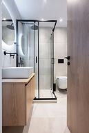 Stylish 2BR flat near hospital & metro