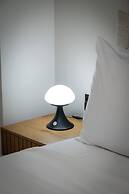 Stylish 2BR flat near hospital & metro