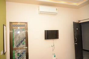 Hotel Mahamrityunjay Palace