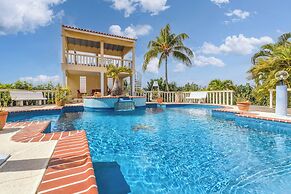 La Pura Vista Resort