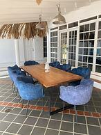 La Pura Vista Resort
