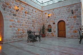 Kasr-i Divan Hotel