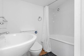 Edinburgh Guest Room