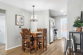 Tranquil Getaway For 8