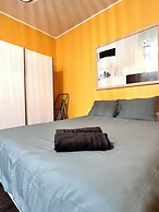 Beachfront & Sea View Sleeps 6