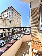Beachfront & Sea View Sleeps 6