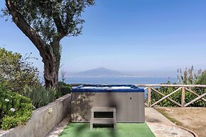 Giulia 3 Villa Apartment Shared Pool Sea Views