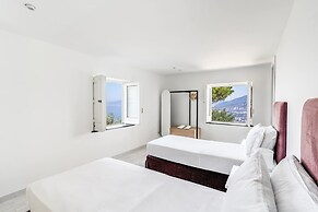 Giulia 2 Villa Apartment Shared Pool Sea Views