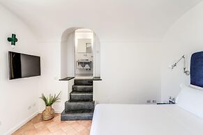 Giulia 2 Villa Apartment Shared Pool Sea Views