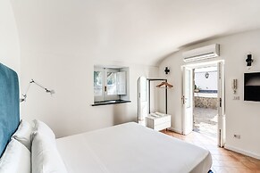 Giulia 2 Villa Apartment Shared Pool Sea Views