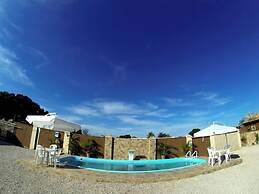 FlyWorld Hotel e Agência de Viagens