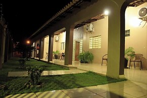 FlyWorld Hotel e Agência de Viagens