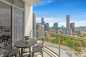 CLLIX Brisbane Central Apartments
