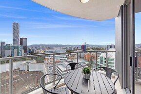 CLLIX Brisbane Central Apartments