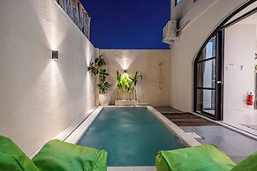 1BR Modern Private Pool Villa