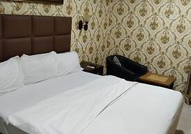Tomats Hotel and Suites