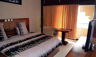 Exclusive No8 Boutique Hotel
