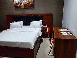 DOA Hotel and Suites
