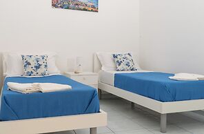La Perla Blu - De Vivo Realty