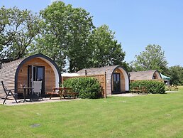 Honeypot Hideaways - Manuka