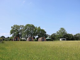 Honeypot Hideaways - Manuka