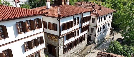 Konak Piano