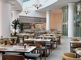 Imperial Island by Louis Hotels