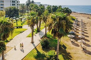 Imperial Island by Louis Hotels