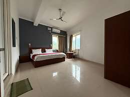 Hotel Shiv Palace