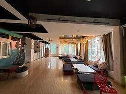 Hotel Shiv Palace