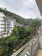 Hotel Shiv Palace