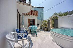 Captain's House - Sv. Jakov