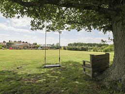 Under the Oak Tree Shepherd's Hut