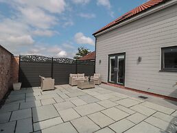 3 The Stables