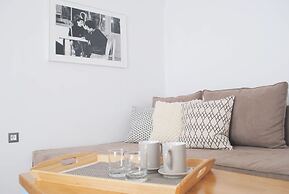 Athens Residence - Cozy Gem Near Acropolis