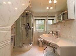 Laithe House