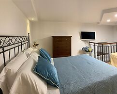 Annygiò House - De Vivo Realty