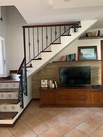 Annygiò House - De Vivo Realty