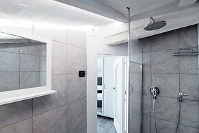 Chic apt near Duomo di Como
