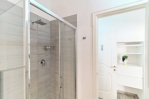 Chic apt near Duomo di Como