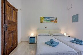 Villa Kristina With Pool