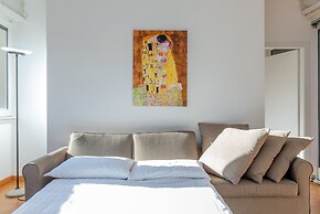 Welcoming Flats by Lake Como