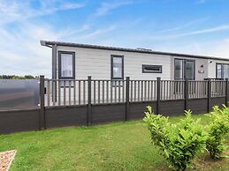 Hazelnut Lodge
