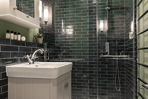Coleherne Road III by Onefinestay